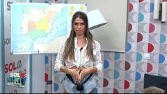 Sofía presenta las noticias y el tiempo