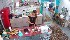 Sofía hace una tarta con Delicious Martha