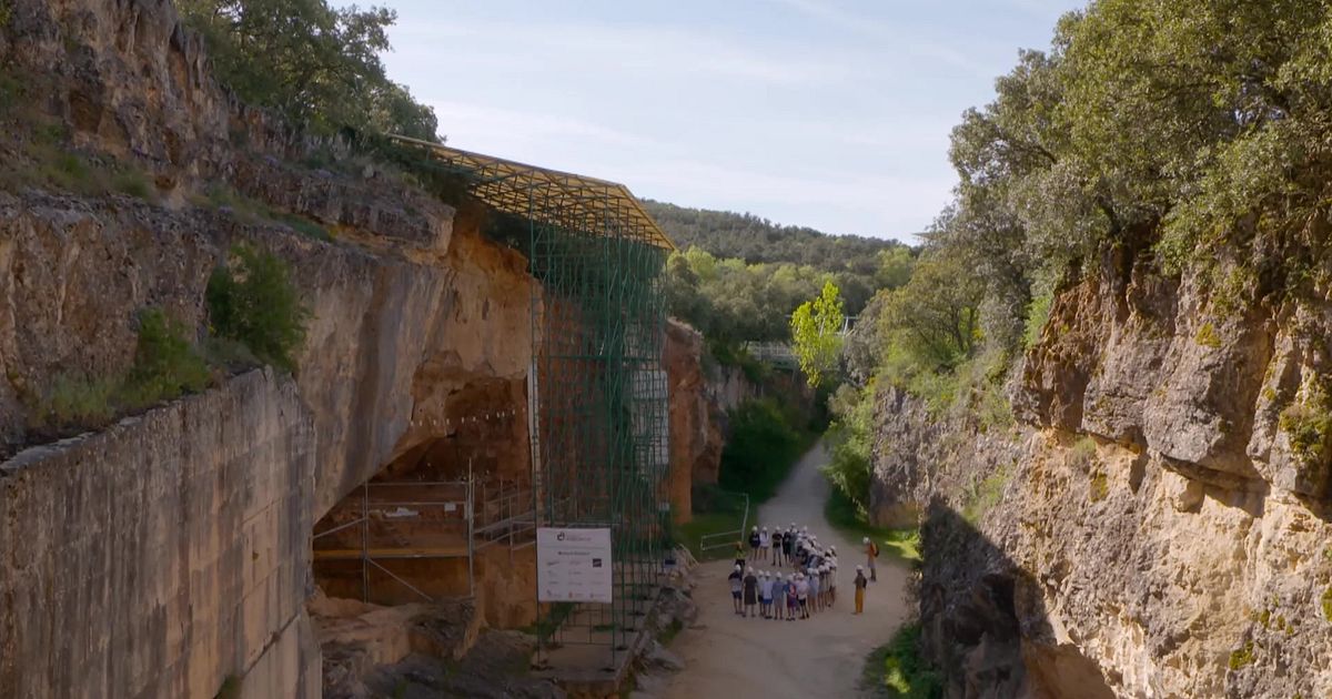 Viajeros Cuatro: Los yacimientos de la Sierra de Atapuerca: el ser humano más antiguo de Europa Video | Mediaset Infinity