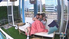 Marina rompe a llorar