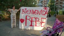 ¡La Rebe, José y su hijo ya están en Plasencia!: el gran recibimiento de su familia