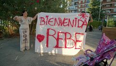 ¡La Rebe, José y su hijo ya están en Plasencia!: el gran recibimiento de su familia