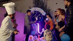 Los Jiménez celebran la fiesta de revelación del sexo del bebé de Iván y Susi con percance incluido