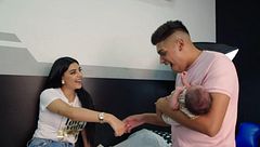 Susi se lía la manta a la cabeza y se hace un tatuaje de su hija: ¡y también le da una sorpresa a Iván!