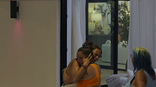 Isabel y Miriam Corregüela se vuelcan con Marta Peñate tras hablar de sus problemas para ser madre: "Ten esperanza, lo vas a conseguir"