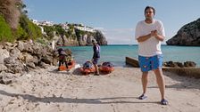 Surcamos las aguas de Mahón en kayak y descubrimos el secreto de su color turquesa: “Tenemos praderas de Posidonia”