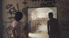Decenas de personas viven en una cárcel abandonada de Mallorca: "Nunca pensé que viviría esto"