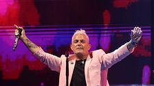 Dos inspectores de Hacienda habrían notificado un embargo a Alejandro Sanz en su hotel de Sevilla