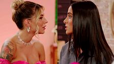 Claudia Martínez y Bea Retamal recuerdan su enemistad por Rodri Fuertes