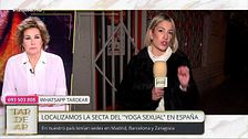 La secta del yoga sexual: los propietarios de uno de los locales amenazan a un equipo de 'TardeAR'