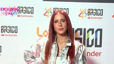 Vicco pasa la 'Nochentera' besando a esta conocida cantante: "Llevan juntas desde los Latin Grammy"