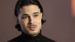 Carlo Costanzia culpa a sus padres de su dura infancia y de su caída en las drogas