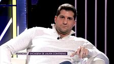 Julián Contreras se niega a hablar en directo con su excasera, que llama para rebatir su versión