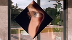 ¿Has deseado alguna vez observar a tus vecinos?