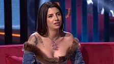 Naiara cuenta en 'Martínez y Hermanos' todo sobre su coche tuneado: "La policía me para un montón"
