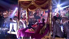 La espectacular entrada de Carlos Areces en 'Martínez y Hermanos' tras la propuesta de Dani Martínez