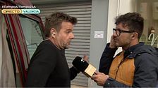 Tiene que vivir en una furgoneta porque su inquiokupa se niega a abandonar su casa: “Es el único techo que tengo”