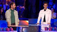 Paco León y Eduardo Casanova se reencuentran en 'Adivina qué hago': "Te quiero pero te veo patosillo"