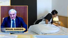 La negociación entre empresas y sindicatos para trabajar menos horas y seguir siendo competitivos