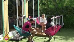 Gabriela recibe una gran acogida por parte de sus nuevos vecinos