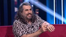 J. J. Vaquero comparte su anécdota más surrealista con David Hasselhoff: “Le escuché vomitar”