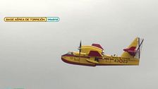 Así funciona un avión anfibio: la lucha del ejercito contra los incendios desde el aire