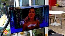 Nagore Robles hace pensar a los concursantes de 'Los vecinos de la casa de al lado' son su pregunta: "¿Cómo puede ser?"