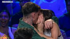 Lucía y Álvaro Boix se besan en plató y ella desvela lo que siente: "Me engancha mucho su forma de ser"