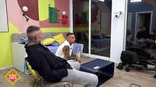 Álex se indigna con cómo Gabriela ha roto con él: "No me apetece estar así"