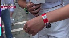 Pulseras 'antivioladores' en Sanfermines: detectan las drogas en las bebidas