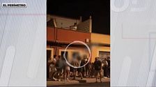 Un barrio entero se rebela contra unos okupas ladrones: "Se dedicaban a robar con machetes"