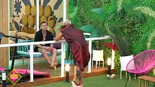 Julen habla con Álvaro muy ilusionado de Pilar: "¿Qué hago si me encanta?"