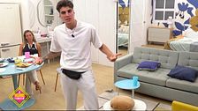 El chat vecinal le pregunta a Julen: ¿Crees que puedes ser el malote que busca Bea?