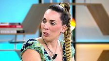 Confiesa que su marido le quita las joyas para venderlas y alucina al saber que también quiere su anillo de compromiso