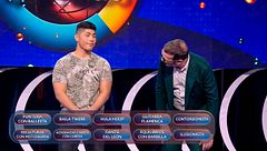El momentazo de Joaquín Reyes intentando averiguar el talento oculto de Charly: "Estoy mirándole el mentón"