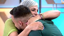Jorge Javier y el plató rompen a llorar con la despedida de una madre y su hijo que se marcha de misión a Gaza