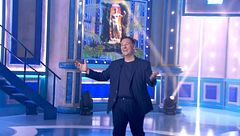 El espectacular inicio de 'Babylon Show': así ha sido la entrada al plató de Carlos Latre y las primeras imitaciones del programa