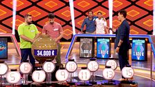 ‘Los perchas’ remontan y vuelven a enfrentarse a la ‘Bomba dorada’ por 34.000 euros