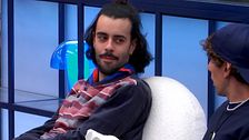 Óscar se declara a Ruvens y le dice lo que siente por él: "El amor duele a veces... no quiero que tengas ninguna duda"