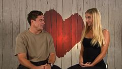 Franco y Jamilla, la pareja de solteros con más feelings de 'First Dates': conectan en la primera mirada