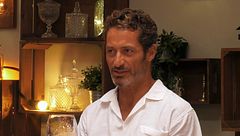 Ale, el soltero que ha ido a 'First Dates' para no encontrar el amor: "No voy buscando nada"