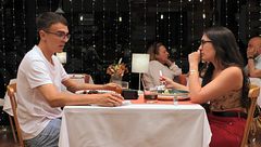 Un soltero se queda sin palabras con la propuesta de su cita: ''Me asustaría, no creo que lo intentase''