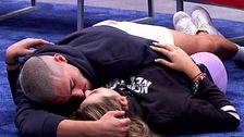 La inesperada declaración de amor de Manu a Laura en su mejor momento: "¿Nos casamos?"
