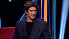 Quim Gutiérrez recuerda el momento incómodo que vivió con Emily Blunt en una película: "Pensó que era un extra"