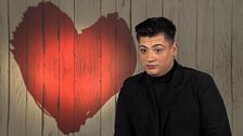 Un soltero se desilusiona con su cita nada más llegar al restaurante de 'First Dates': "Dentro de mis gustos no entra"