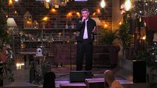 El momentazo de Inma con Demarco Flamenco al actuar por sorpresa en 'First Dates': "Me encantas"