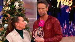 Álvaro Muñoz Escassi recibe el premio de 'Fiesta' al más 'aguafiestas'