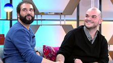 Le pide que se vaya a vivir con él, pese a no haberlo visto nunca en persona: “Deja todo, estoy enamorado de ti”