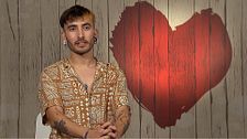 Se queda “trastocado” con la capacidad sexual de su cita en ‘First Dates’: “Yo no podría”
