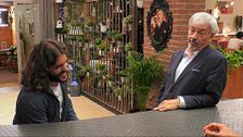 El oficio de un soltero en 'First Dates' deja asombrado a Carlos Sobera: "Chupo piedras"